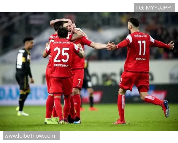 友谊赛精彩回顾AC米兰逆转莱比锡全场沸腾瞬间解析