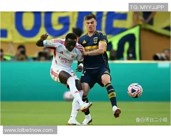 本菲卡大胜AC米兰引发争议判罚全场沸腾世界杯精彩瞬间回顾