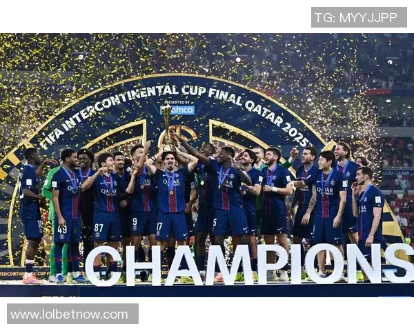 欧联杯激战:皇马与巴黎圣日耳曼战成平局乌龙球成比赛转折点 欧联杯激战:皇马与巴黎圣日耳曼战成平局乌龙球成比赛转折点