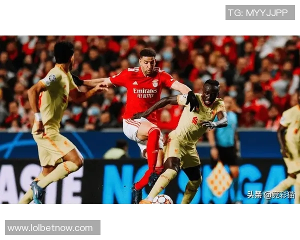 足总杯激战利物浦大胜皇马乌龙球瞬间点燃全场激情 足总杯激战利物浦大胜皇马乌龙球瞬间点燃全场激情