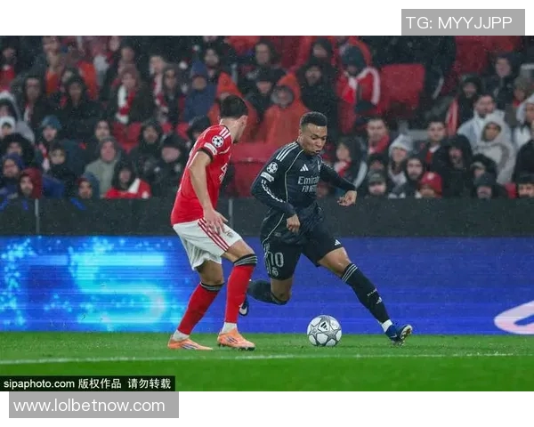 足总杯激战皇马大胜多特蒙德红牌事件引发全场热议与争议