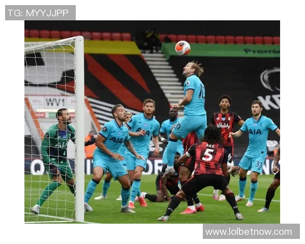 友谊赛精彩对决AC米兰与热刺战成平局乌龙球成焦点引发全场热议