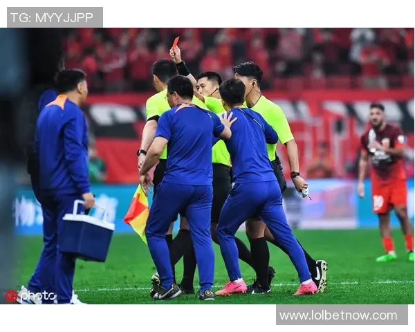 中超精彩对决阿森纳与拜仁战成平局神扑瞬间成比赛焦点