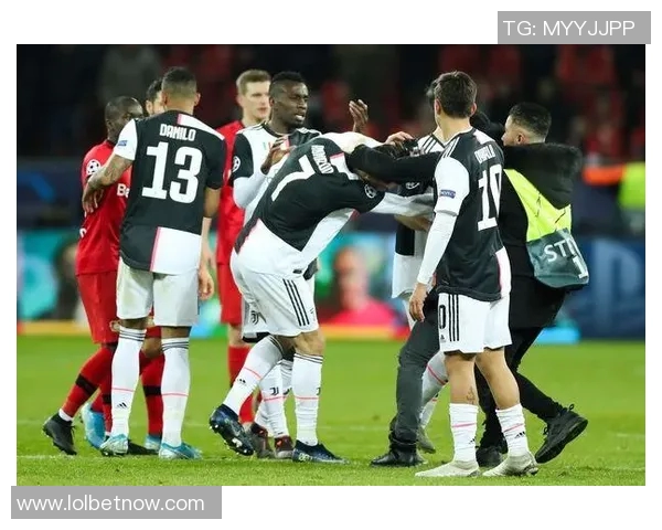 德甲惊现冷门尤文图斯逆转AC米兰帽子戏法点燃全场激情