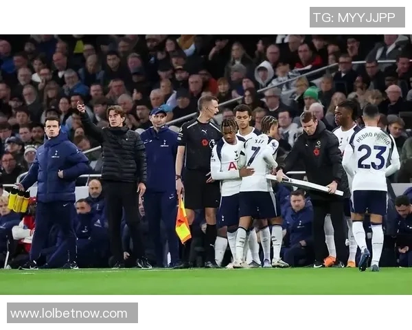 德甲热刺大胜AC米兰五球狂潮引发全场热烈反响精彩集锦回顾